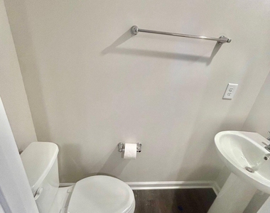 10248 Willmark Way - Photo Thumbnail 6