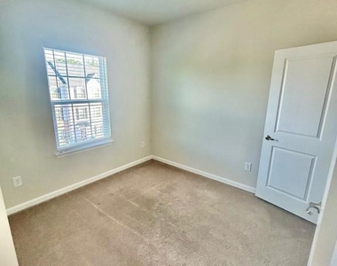 10248 Willmark Way - Photo Thumbnail 10