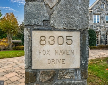 8305 Fox Haven Drive - Photo Thumbnail 49