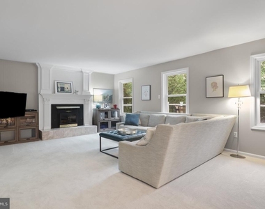 3366 Taleen Court - Photo Thumbnail 12