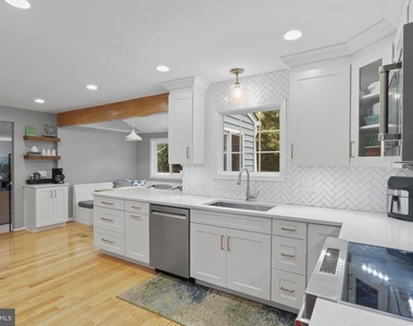 3366 Taleen Court - Photo Thumbnail 6