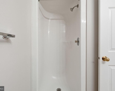 2822 Lee Oaks Place - Photo Thumbnail 18