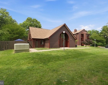 2822 Lee Oaks Place - Photo Thumbnail 23