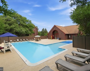 2822 Lee Oaks Place - Photo Thumbnail 22