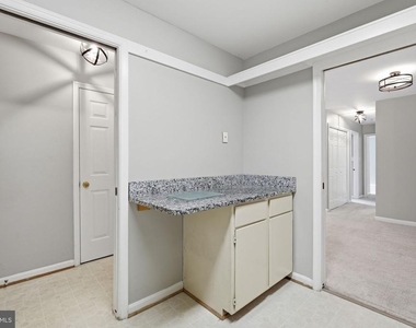 2822 Lee Oaks Place - Photo Thumbnail 15