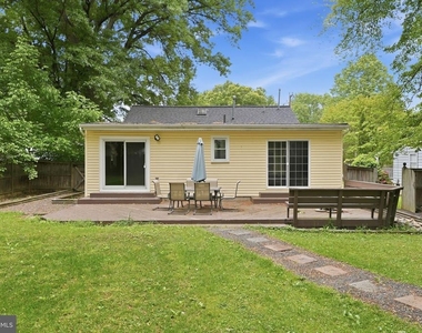 7605 Fisher Drive - Photo Thumbnail 22