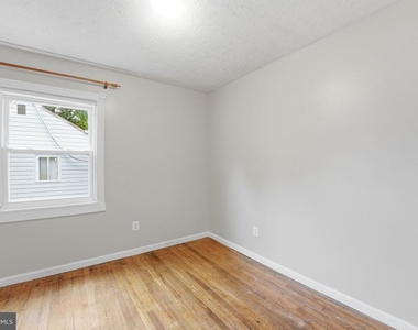 7605 Fisher Drive - Photo Thumbnail 16