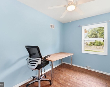 7605 Fisher Drive - Photo Thumbnail 13
