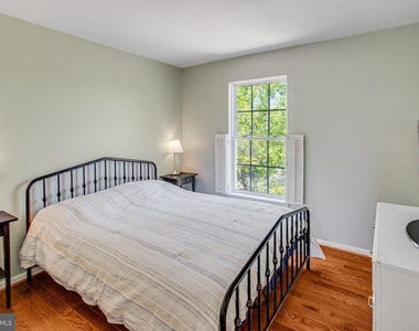 7012 Tiffany Court - Photo Thumbnail 24