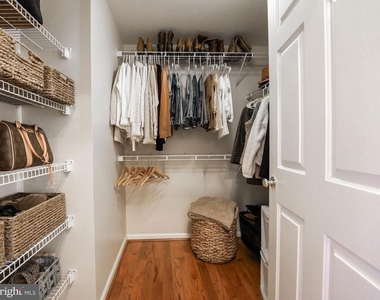 7012 Tiffany Court - Photo Thumbnail 21
