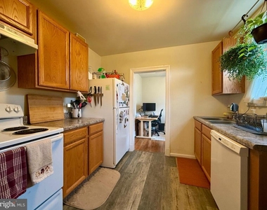 804 Monument Avenue - Photo Thumbnail 5