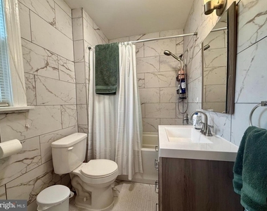 804 Monument Avenue - Photo Thumbnail 7