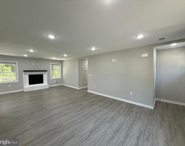 12317 Metlock Road - Photo Thumbnail 11