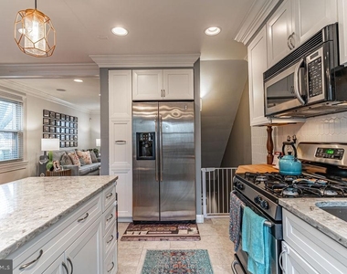 1206 Colonial Avenue - Photo Thumbnail 18