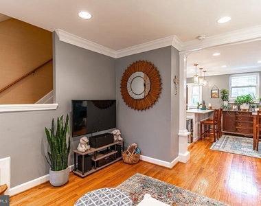 1206 Colonial Avenue - Photo Thumbnail 13