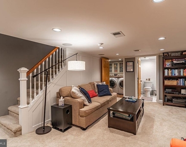 1206 Colonial Avenue - Photo Thumbnail 14