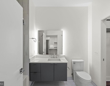1312 King Street - Photo Thumbnail 6