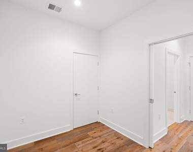 1312 King Street - Photo Thumbnail 29