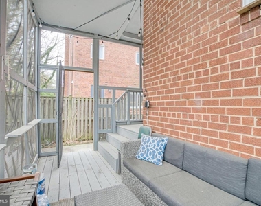 113 E Taylor Run Parkway - Photo Thumbnail 16