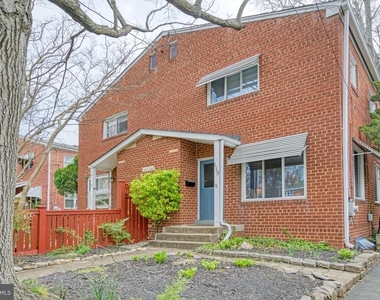 113 E Taylor Run Parkway - Photo Thumbnail 6