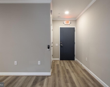 1012 Duke Street - Photo Thumbnail 2