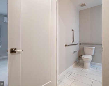 1012 Duke Street - Photo Thumbnail 20