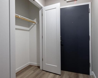 1012 Duke Street - Photo Thumbnail 3
