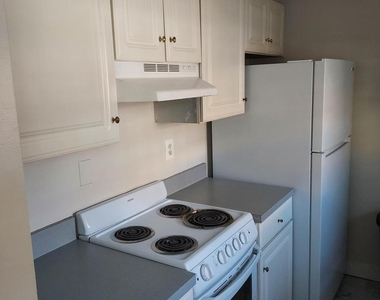 610 Madison Street - Photo Thumbnail 11