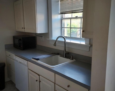 610 Madison Street - Photo Thumbnail 7
