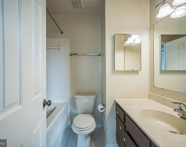 948 S Rolfe Street - Photo Thumbnail 5