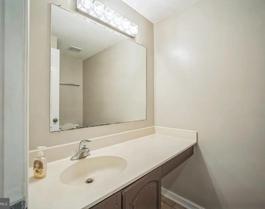 948 S Rolfe Street - Photo Thumbnail 7