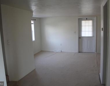 472 Kralltown Road - Photo Thumbnail 2