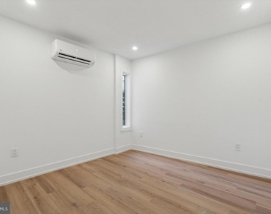 808 N 3rd Street - Photo Thumbnail 2