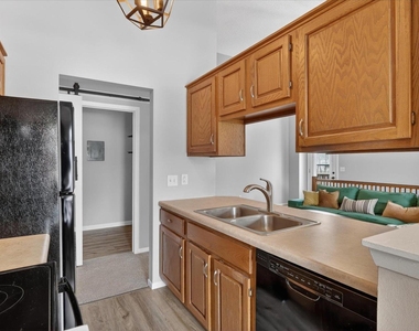 4870 Foxfire Trail - Photo Thumbnail 13