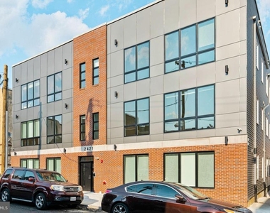 2421 N Mascher Street - Photo Thumbnail 11