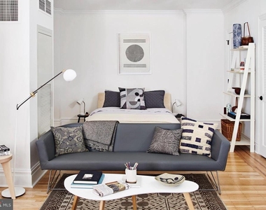 1520 Spruce Street - Photo Thumbnail 3