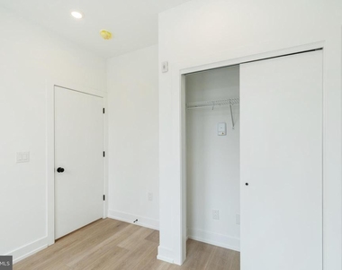 2002 Frankford Ave - Photo Thumbnail 12