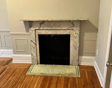 1527 Spruce Street - Photo Thumbnail 4