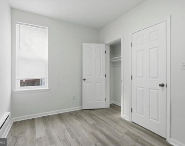 5715 Malcolm Street - Photo Thumbnail 6