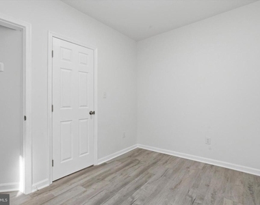 5715 Malcolm Street - Photo Thumbnail 5