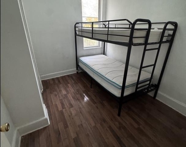 269 E Sharpnack Street - Photo Thumbnail 6