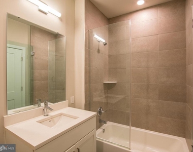 1300 S 19th Street - Photo Thumbnail 10
