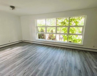 6486 Matthews Street - Photo Thumbnail 6