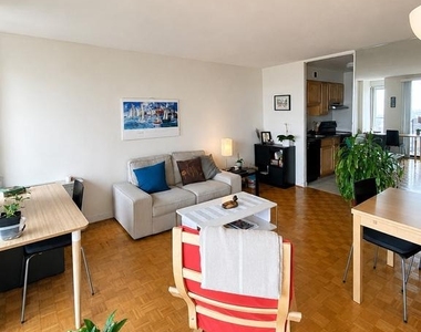 224 W Rittenhouse Square - Photo Thumbnail 1