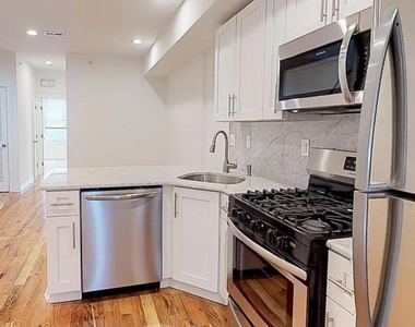 1642 N Marshall Street - Photo Thumbnail 1