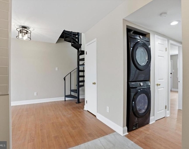 7750 Rockwell Avenue - Photo Thumbnail 12
