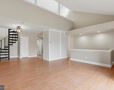 7750 Rockwell Avenue - Photo Thumbnail 6