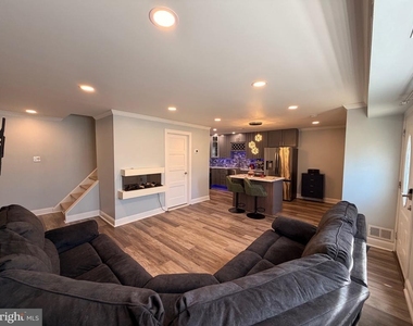 607 Edison Avenue - Photo Thumbnail 3