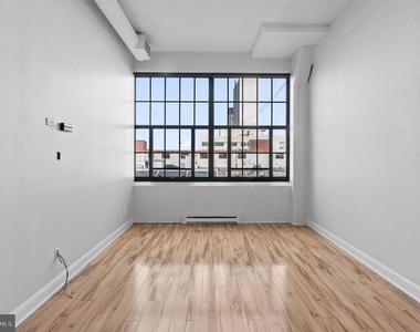 2429 Locust Street - Photo Thumbnail 16