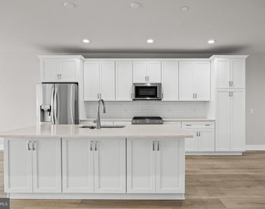 2150 Northbank Place - Photo Thumbnail 9